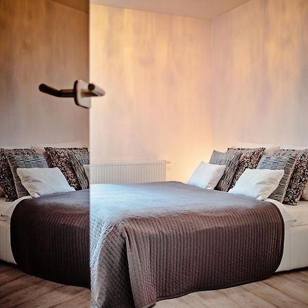 Apartamenty Homely Place Casa Verona - Stary Rynek - Parking Poznań Esterno foto