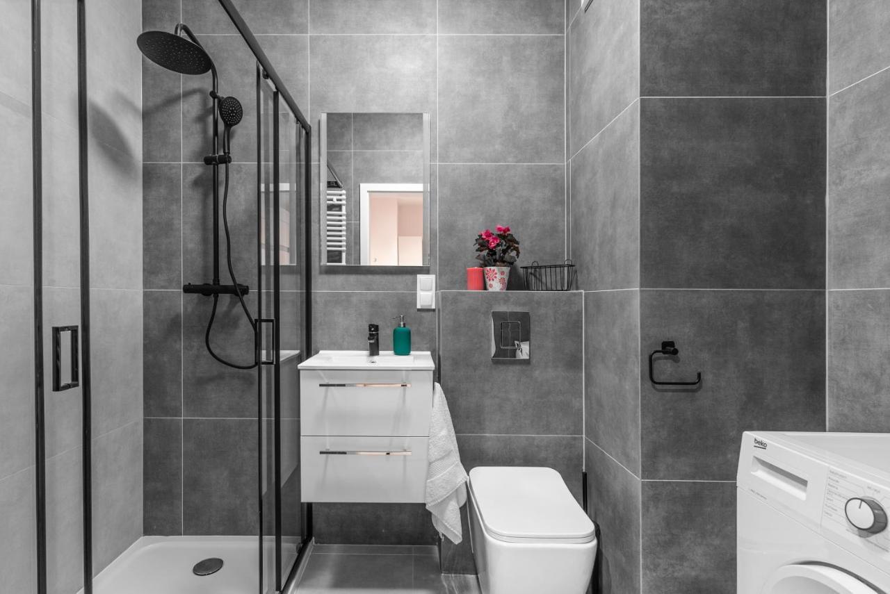 Apartamenty Homely Place Casa Verona - Stary Rynek - Parking Poznań Esterno foto