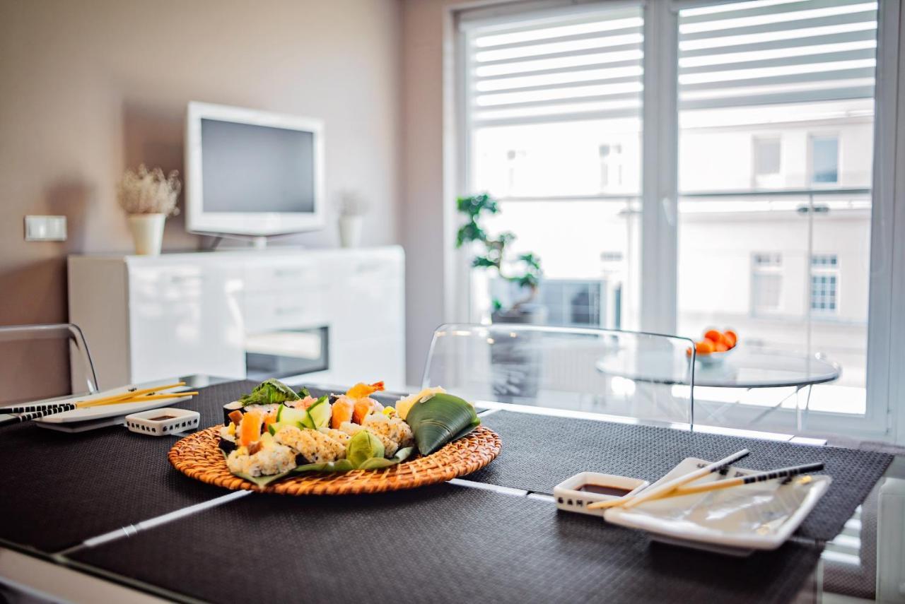 Apartamenty Homely Place Casa Verona - Stary Rynek - Parking Poznań Esterno foto