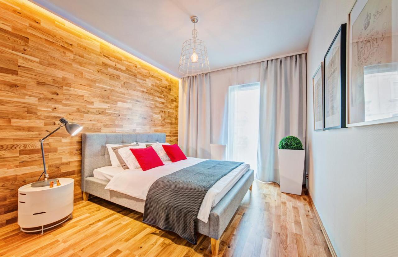 Apartamenty Homely Place Casa Verona - Stary Rynek - Parking Poznań Esterno foto