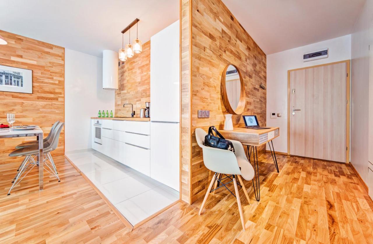 Apartamenty Homely Place Casa Verona - Stary Rynek - Parking Poznań Esterno foto